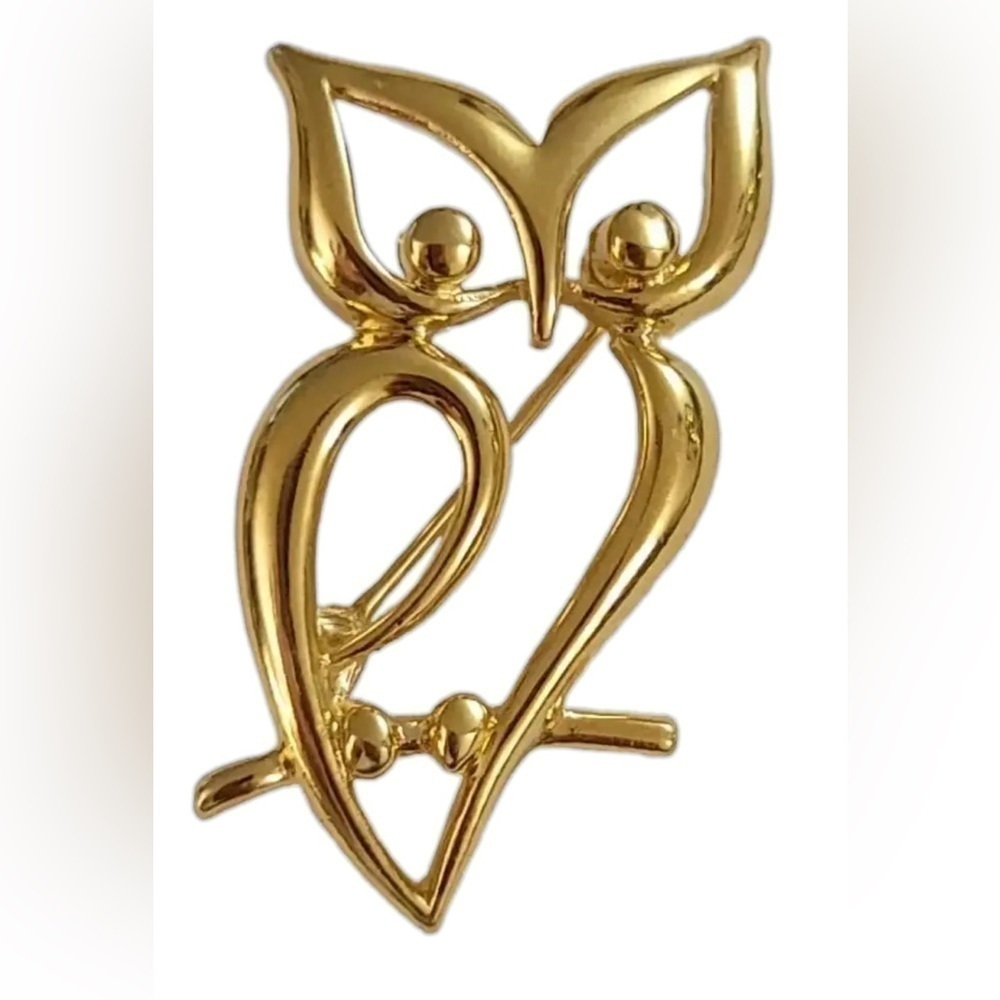 VTG | Trifari Crown Over T Gold Tone Open Owl Brooch Pin​